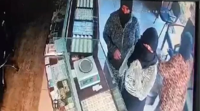 Mersin’de Kuyumcudan Altın Çalan 3 Kadın Güvenlik Kameralarına Yakalandı